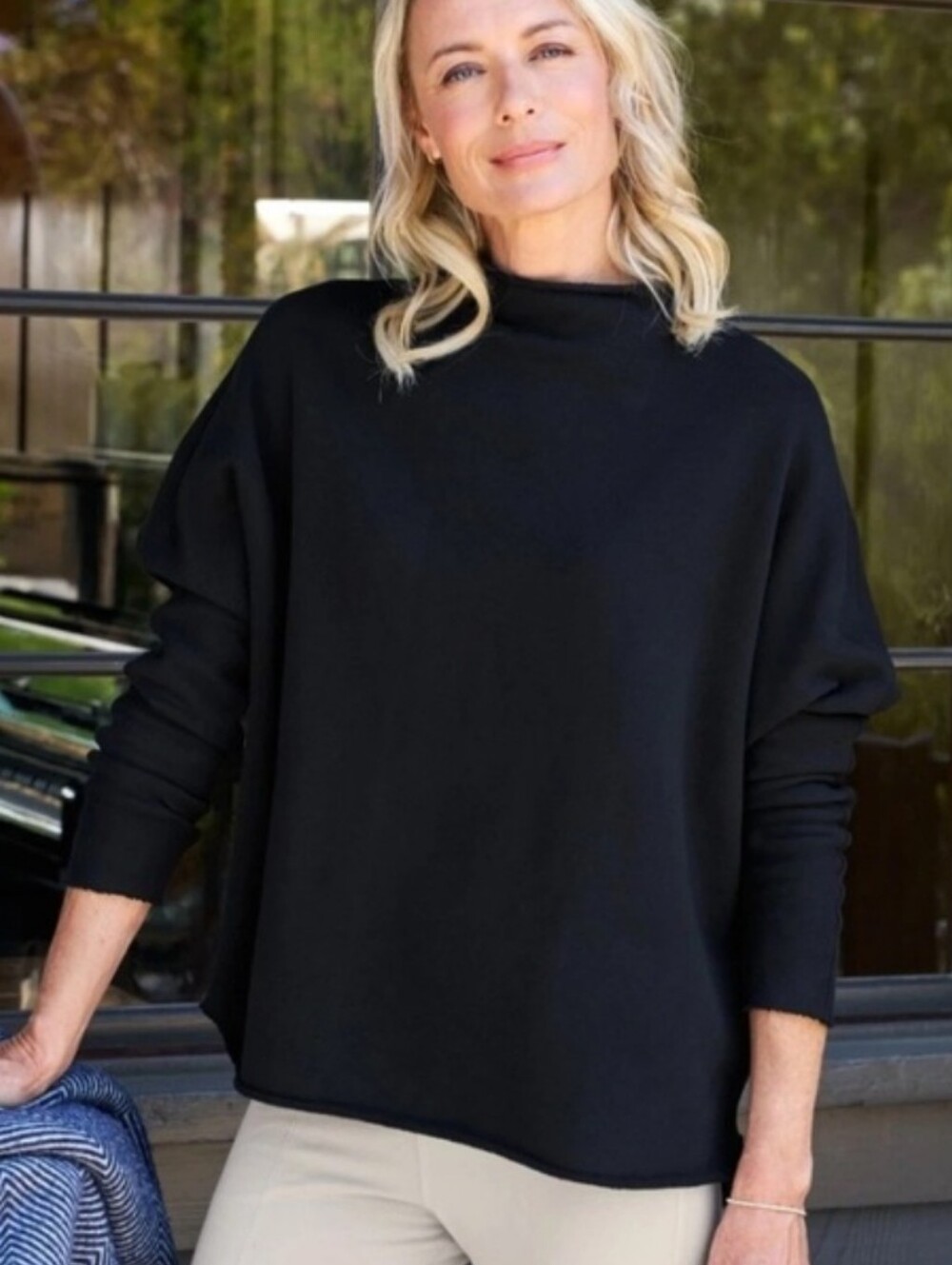 Frank & Eileen Effie Long-Sleeve Funnel Neck Capelet Sweatshirt Black Size Small